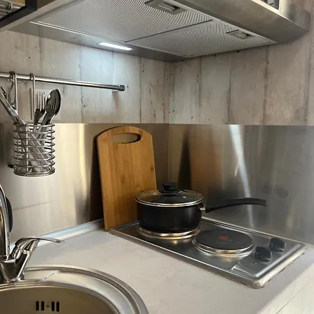 Digital Nomads Heaven With Fast Wi-fi & Workspace *