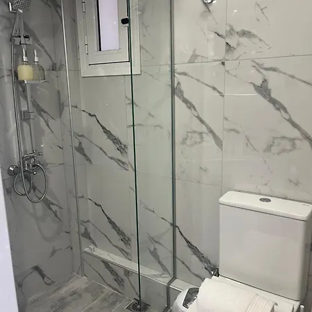 Digital Nomads Heaven With Fast Wi-fi & Workspace Saloniki