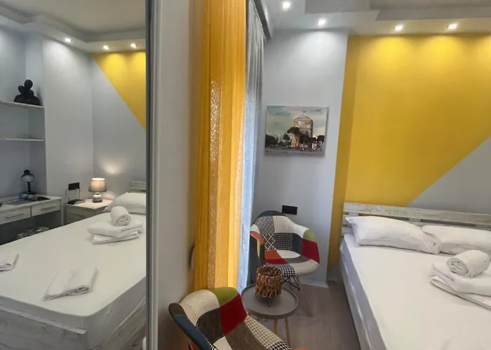 Digital Nomads Heaven With Fast Wi-fi & Workspace *